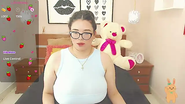 Snapshot of miss_linda_ chatting on January 17, 7:49 pm miss linda online show from January 17, 7:49 pm