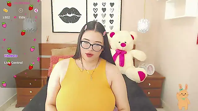 Snapshot of miss_linda_ chatting on January 21, 7:50 pm miss linda online show from January 21, 7:50 pm