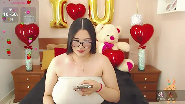 Snapshot of miss_linda_ chatting on February 10, 6:03 pm miss linda online show from February 10, 6:03 pm