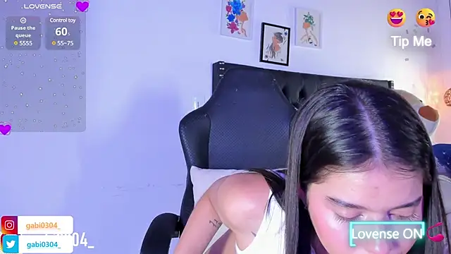 Snapshot of Gabriieela_ chatting on March 8, 10:45 pm Gabriieela online show from March 8, 10:45 pm