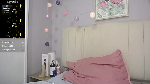 Snapshot of amy_le01 chatting on December 27, 5:16 pm amy le01 online show from December 27, 5:16 pm