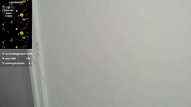 Snapshot of amy_le01 chatting on January 27, 4:33 pm amy le01 online show from January 27, 4:33 pm