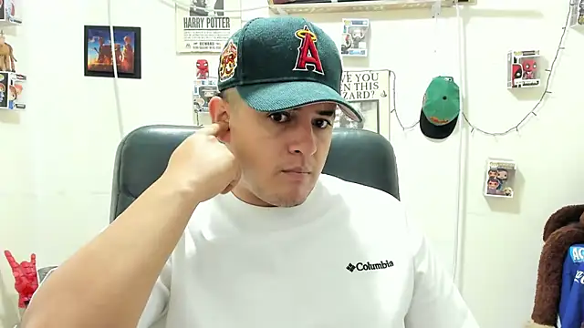 ney 22 online show from November 6, 11:00 am