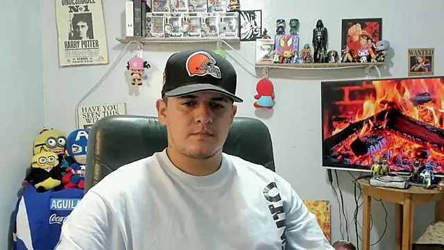 Snapshot of ney_22 chatting on February 21, 1:17 am ney 22 online show from February 21, 1:17 am