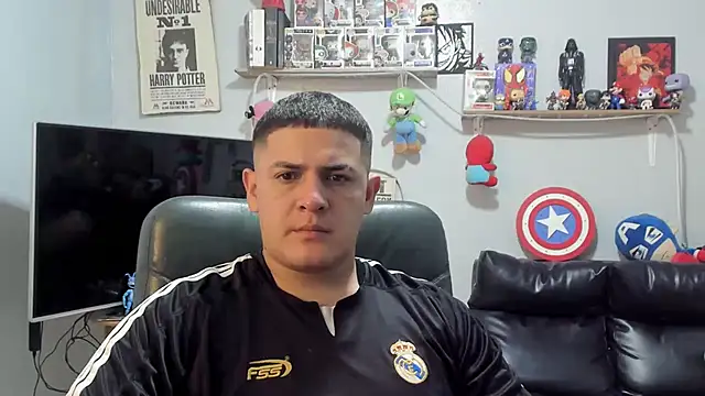 Snapshot of ney_22 chatting on February 27, 3:17 am ney 22 online show from February 27, 3:17 am