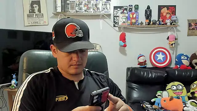 Snapshot of ney_22 chatting on March 17, 1:47 pm ney 22 online show from March 17, 1:47 pm