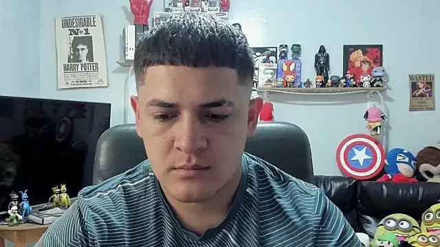 Snapshot of ney_22 chatting on March 26, 12:44 pm ney 22 online show from March 26, 12:44 pm