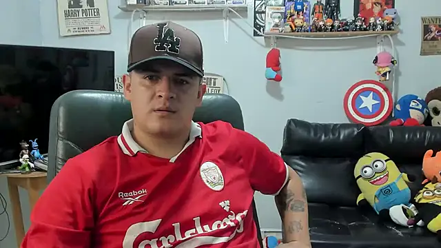 Snapshot of ney_22 chatting on April 1, 1:41 pm ney 22 online show from April 1, 1:41 pm