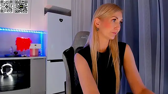 HotyPlays online show from February 26, 9:16 pm