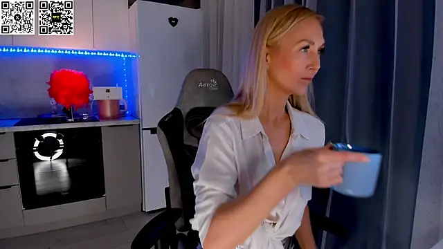 HotyPlays online show from March 3, 5:39 pm