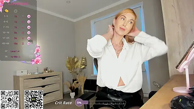 HotyPlays online show from October 16, 2:18 pm