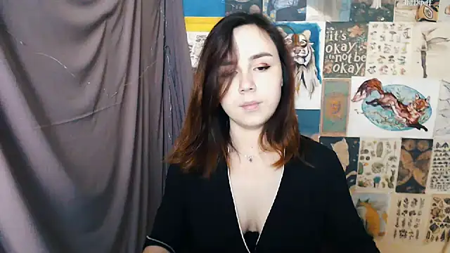 VeryVeryVeryShy  online show from December 10, 6:22 am