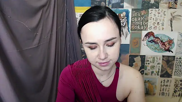 VeryVeryVeryShy  online show from December 11, 6:36 am