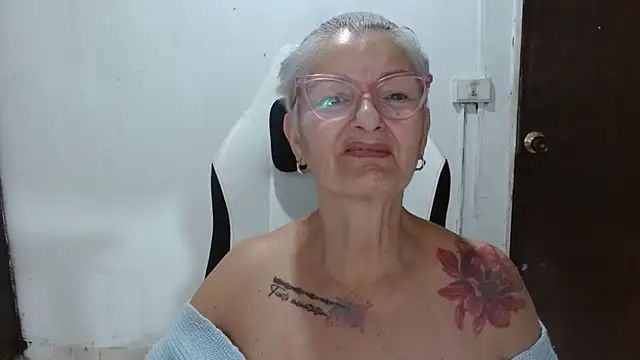 bety-cum2 online show from February 24, 11:41 am