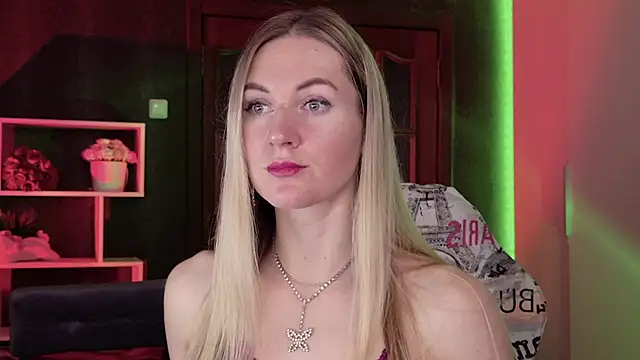 Snapshot of Hello_Lisha chatting on October 23, 8:35 am Hello Lisha online show from October 23, 8:35 am