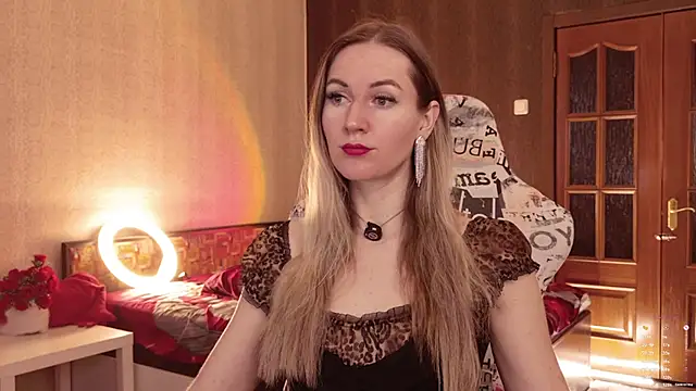 Snapshot of Hello_Lisha chatting on March 19, 8:18 am Hello Lisha online show from March 19, 8:18 am