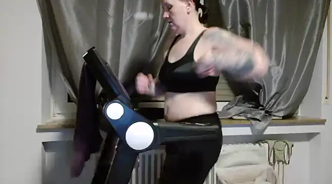 Snapshot of wetgerman_2 chatting on February 3, 3:27 pm wetgerman 2 online show from February 3, 3:27 pm