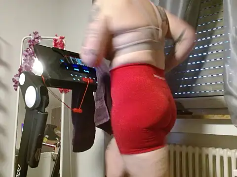 Snapshot of wetgerman_2 chatting on February 9, 4:07 pm wetgerman 2 online show from February 9, 4:07 pm