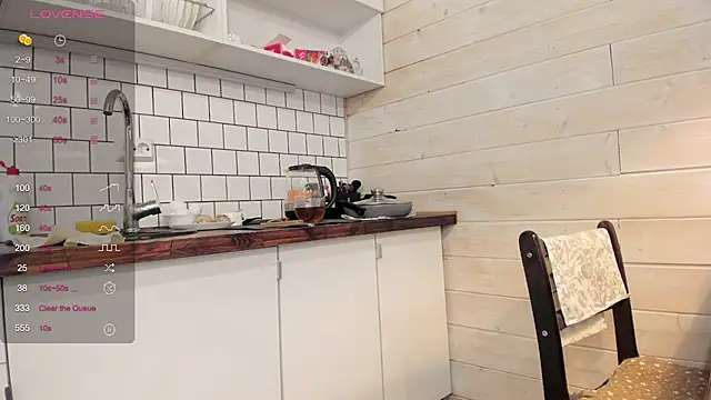 Jena Lukas online show from January 25, 1:30 pm