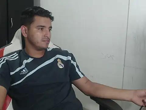 kylian 07 online show from December 5, 2:42 am