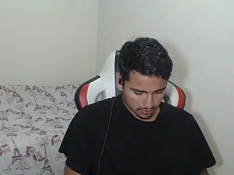 Snapshot of kylian_07 chatting on March 17, 2:16 am kylian 07 online show from March 17, 2:16 am