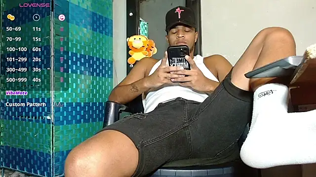 Bigcock 21cm  online show from May 14, 11:17 am