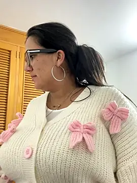 Snapshot of SWEETLILY18 chatting on November 29, 9:18 pm SWEETLILY18 online show from November 29, 9:18 pm