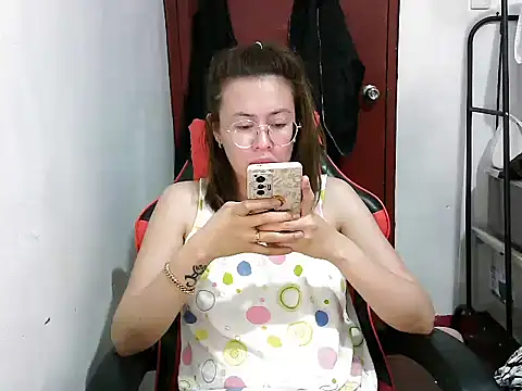 crizzybel online show from January 9, 12:46 am