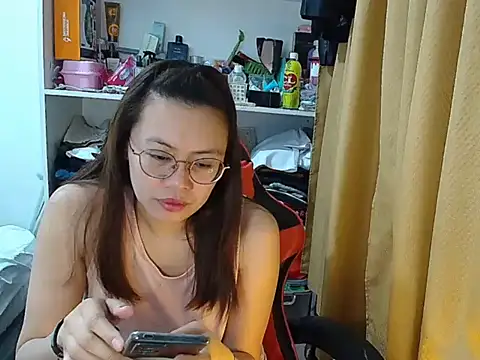 crizzybel online show from February 2, 3:44 pm