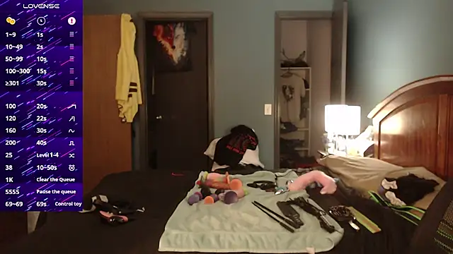 kinkywolf429 online show from October 5, 10:07 pm