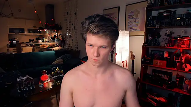 Snapshot of Breston_Sweet chatting on December 29, 10:36 pm Breston Sweet online show from December 29, 10:36 pm