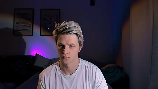 Snapshot of Breston_Sweet chatting on September 14, 7:02 pm Breston Sweet online show from September 14, 7:02 pm