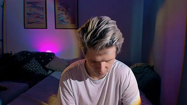 Snapshot of Breston_Sweet chatting on September 18, 3:58 pm Breston Sweet online show from September 18, 3:58 pm