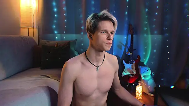 Breston Sweet online show from February 3, 6:40 am