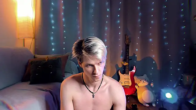 Breston Sweet online show from February 13, 10:39 pm