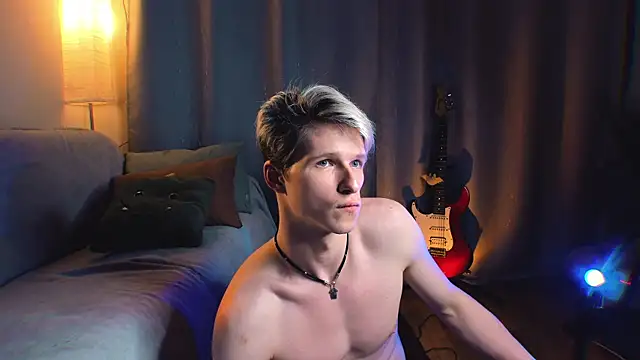 Breston Sweet online show from February 22, 3:21 pm