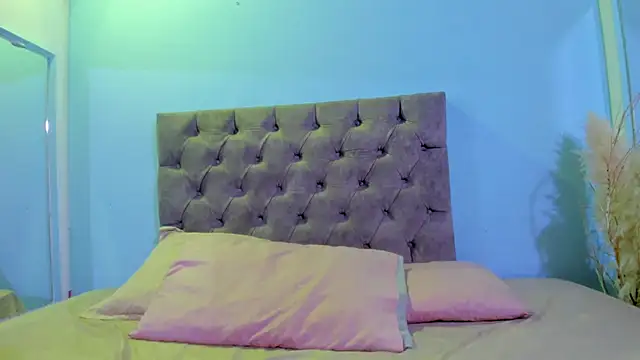 Snapshot of isa_kiss chatting on September 21, 2:13 am isa kiss online show from September 21, 2:13 am