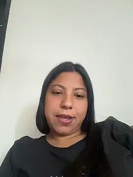 Leylafourniert online show from May 16, 7:23 pm