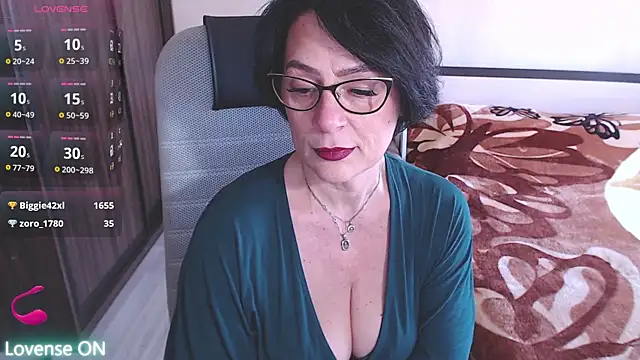 Snapshot of BelovedLady chatting on February 20, 8:50 am BelovedLady online show from February 20, 8:50 am