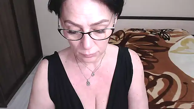 Snapshot of BelovedLady chatting on March 15, 12:15 am BelovedLady online show from March 15, 12:15 am