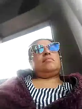 Snapshot of Keyla01_ chatting on February 7, 7:17 pm Keyla01 online show from February 7, 7:17 pm