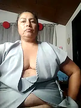Snapshot of Keyla01_ chatting on February 12, 12:05 am Keyla01 online show from February 12, 12:05 am