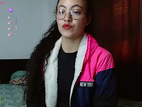 Olivia Bright online show from May 8, 5:18 pm