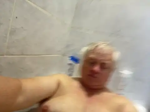 bigbadjon69 online show from May 18, 9:48 am