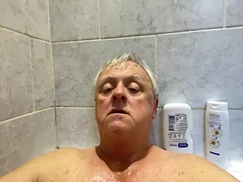 bigbadjon69 online show from May 21, 10:44 am