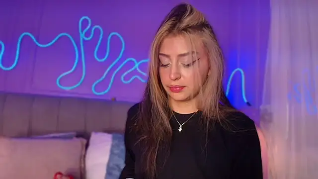 Sofly s online show from March 27, 11:54 am