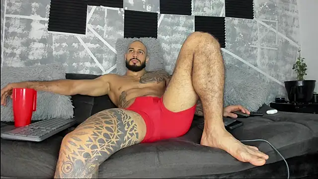 leonidas 18k online show from May 19, 5:30 pm