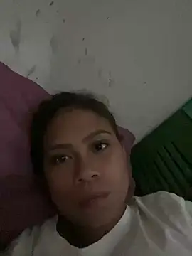 Snapshot of Imyourpinay chatting on June 29, 5:24 pm Imyourpinay online show from June 29, 5:24 pm