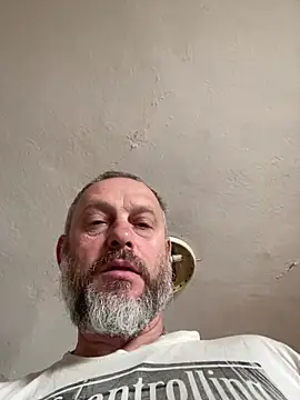 GHsveter online show from May 8, 5:57 am