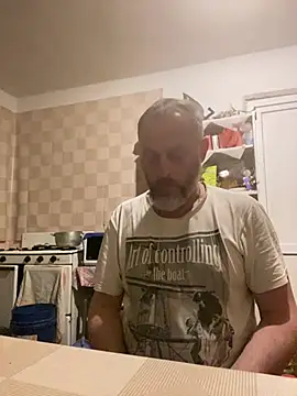 GHsveter online show from May 8, 6:02 pm